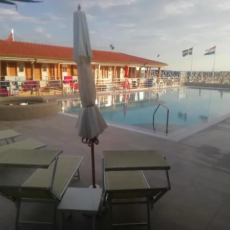 Viareggio Mare Pineta Relax * Viareggio