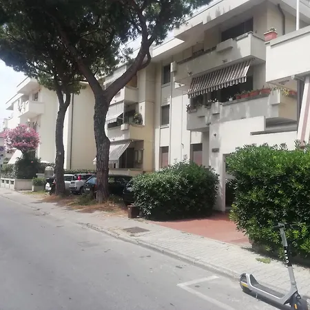 Viareggio Mare Pineta Relax * Viareggio